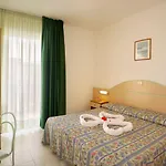 Hotel Beach2