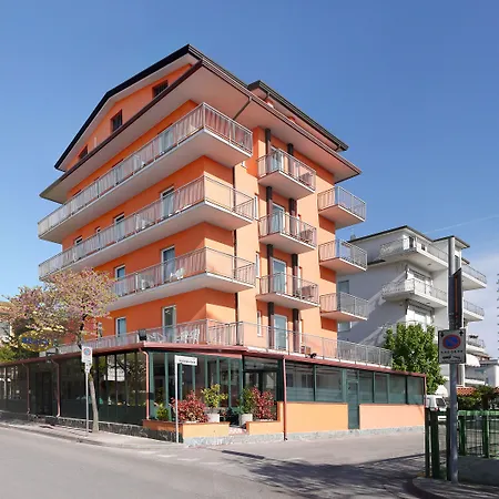 Beach2 Hotel 3*